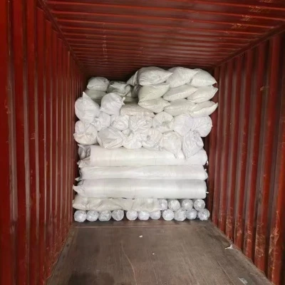 1×40'HQ килимка від бур'янів і сітки від комах було відправлено на Маврикій